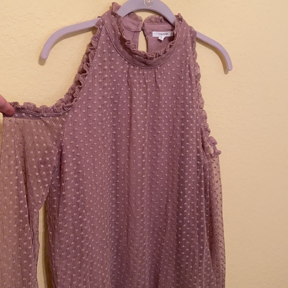Maurices like new Lacey top - Picture 2 of 2